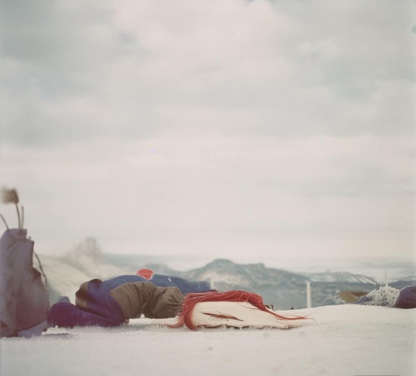 玄关高科技动态摆件，智能科技与家居美学融合，打造入门处的科技感与艺术性